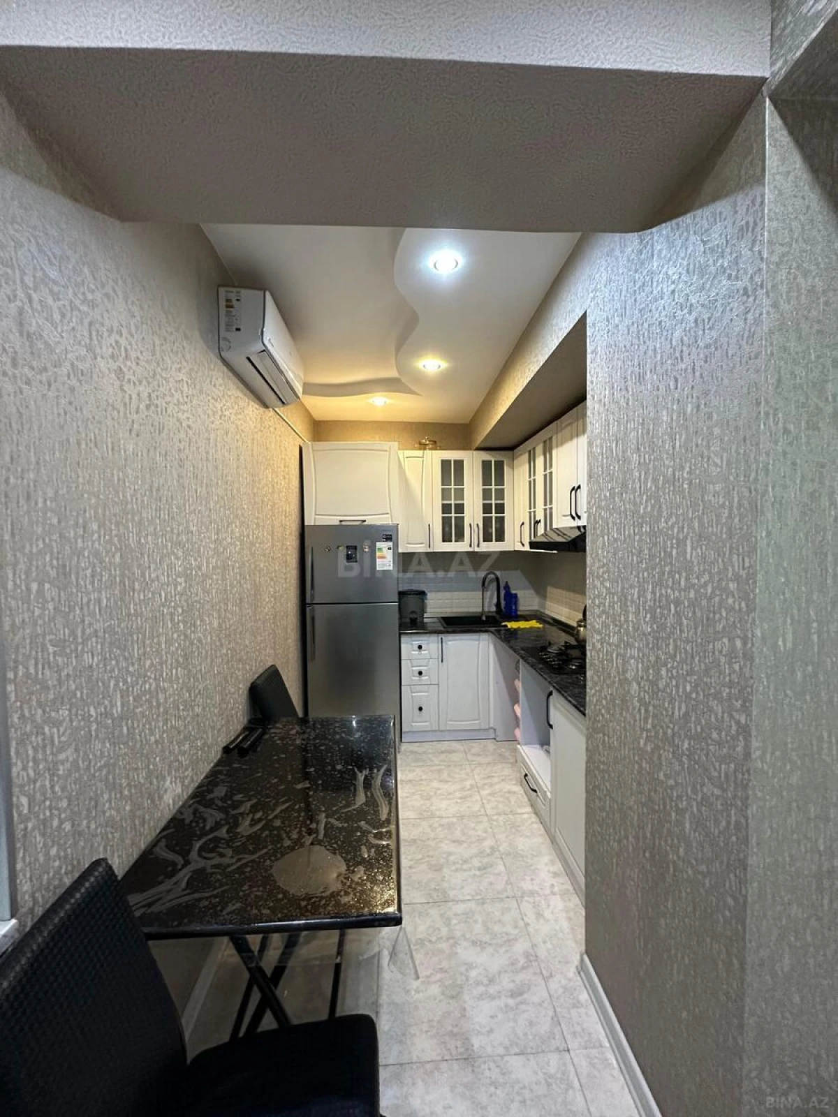 Satılır 3 otaqlı mənzil 112 m²