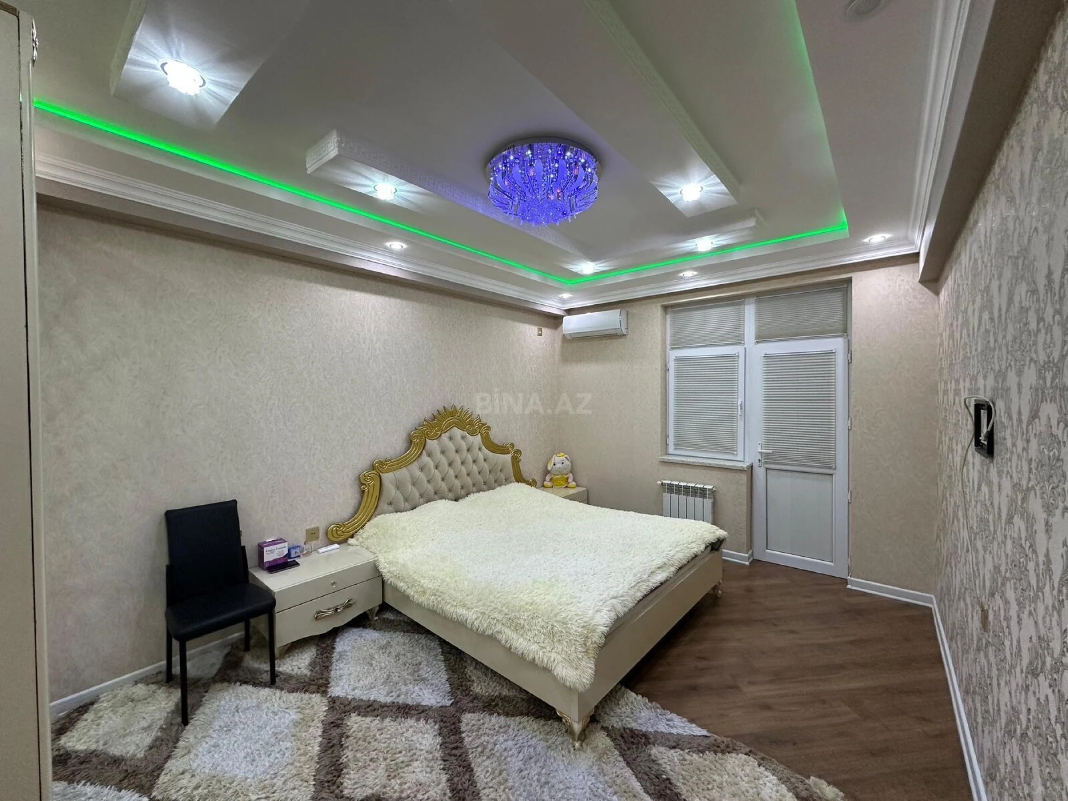 Satılır 3 otaqlı mənzil 112 m²