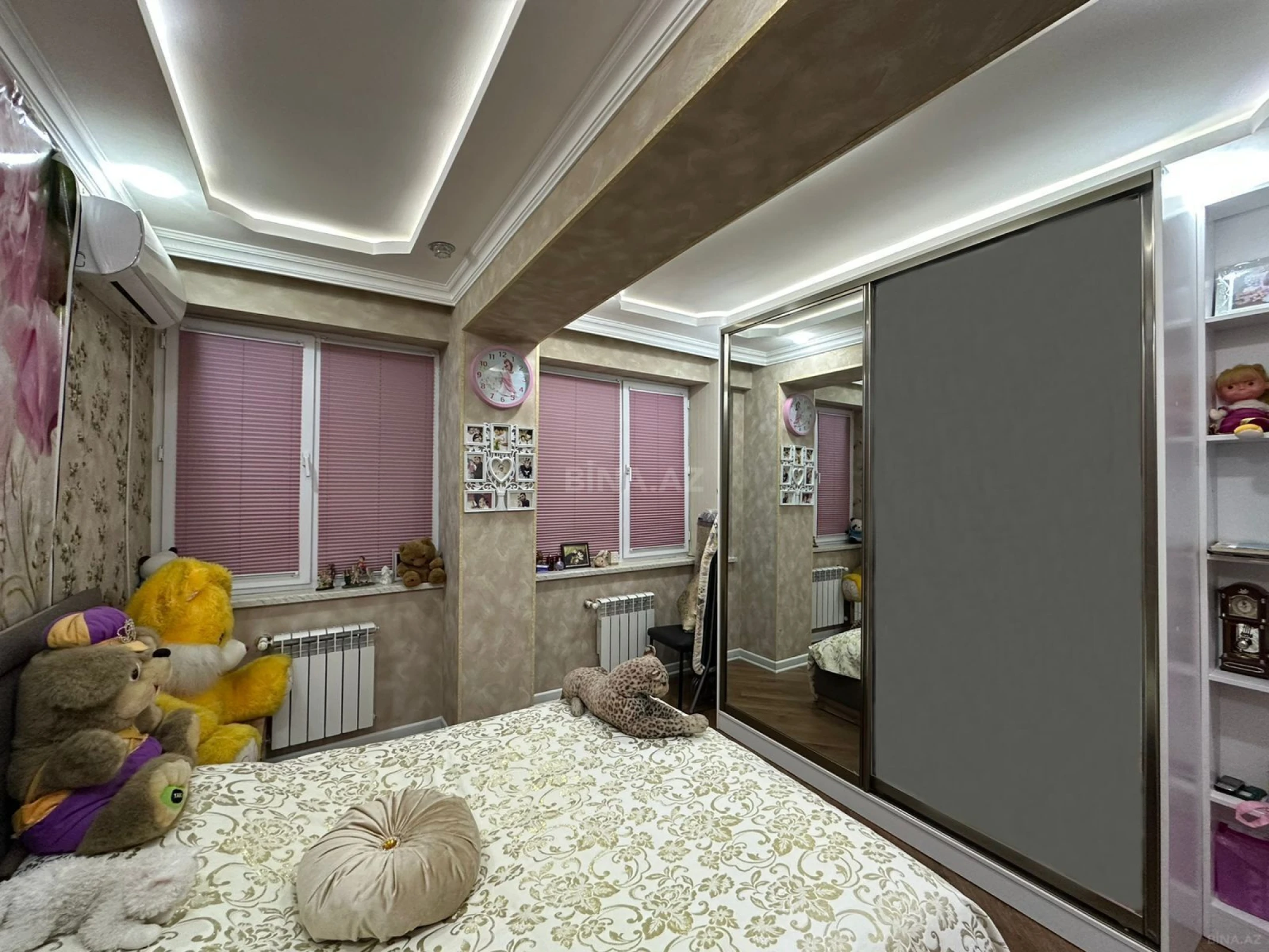 Satılır 3 otaqlı mənzil 112 m²