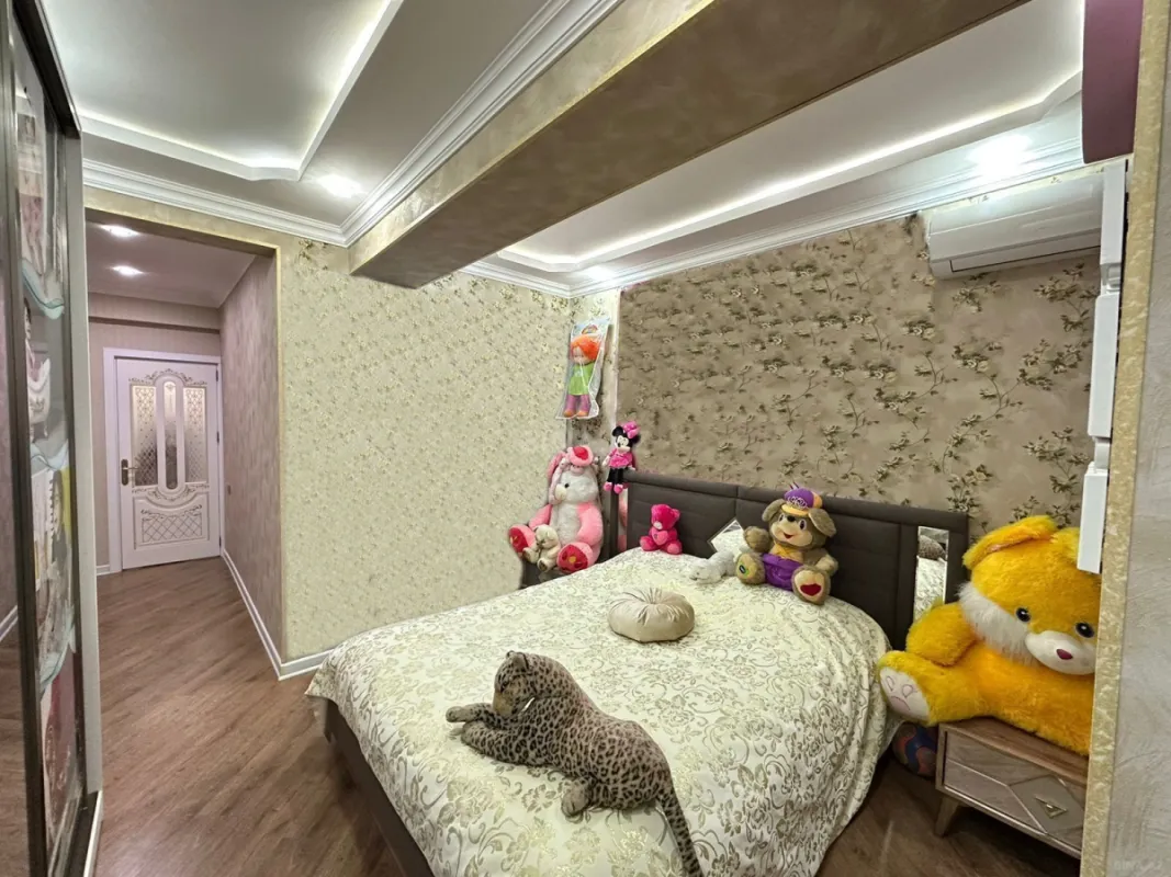 Satılır 3 otaqlı mənzil 112 m²