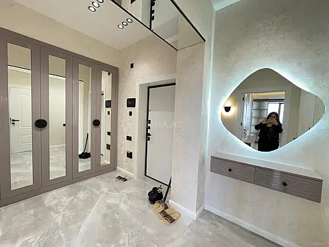 Satılır 2 otaqlı mənzil 67 m²