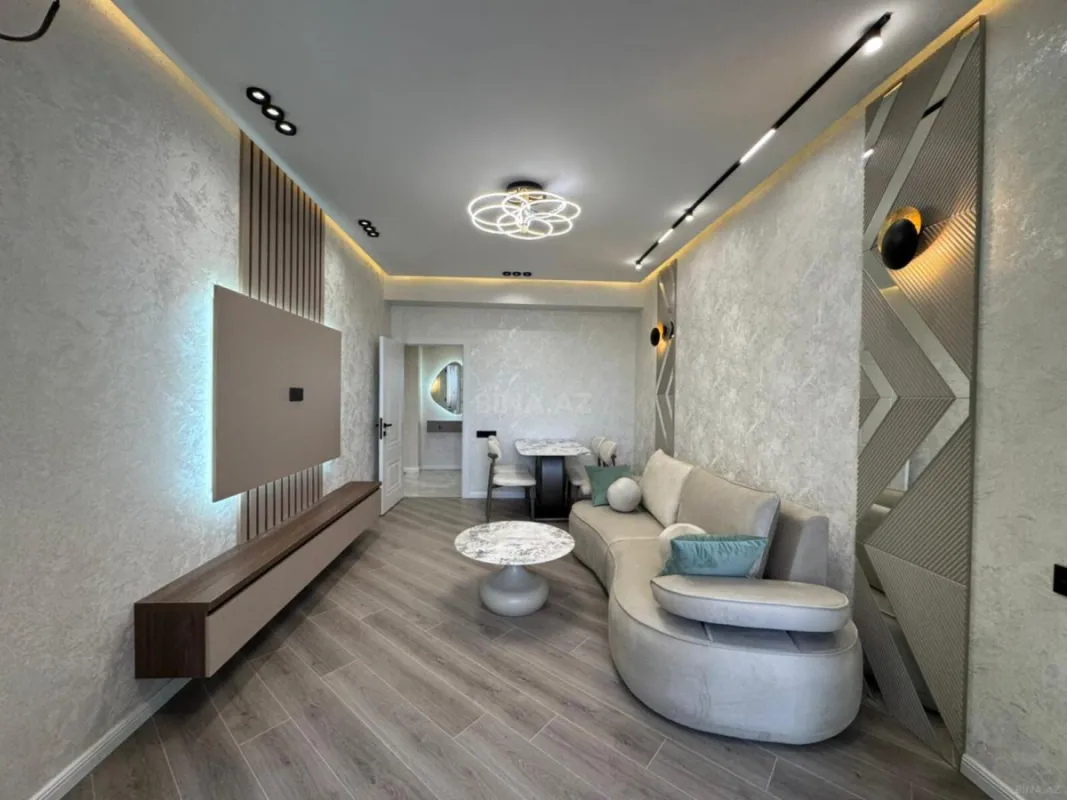 Satılır 2 otaqlı mənzil 67 m²