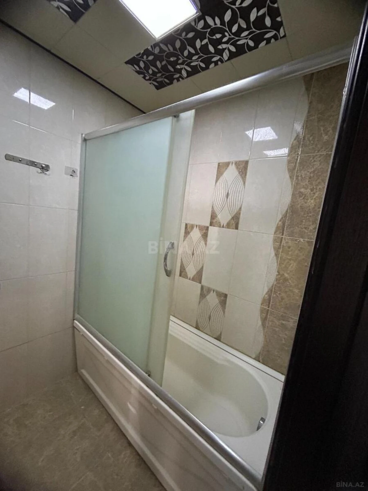 Satılır 3 otaqlı mənzil 92 m²