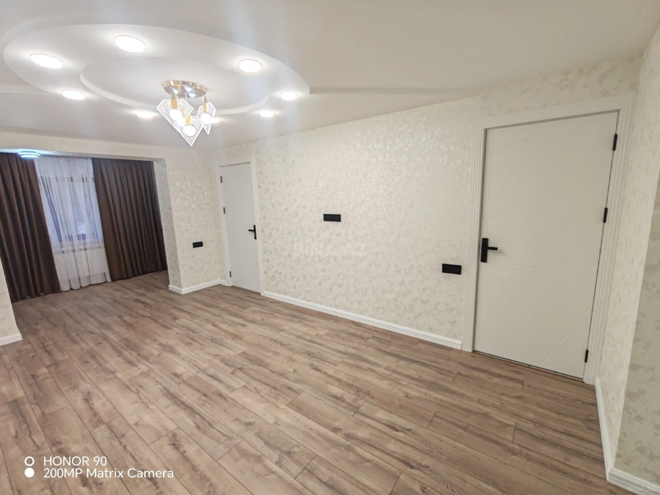 Satılır 3 otaqlı mənzil 72 m²