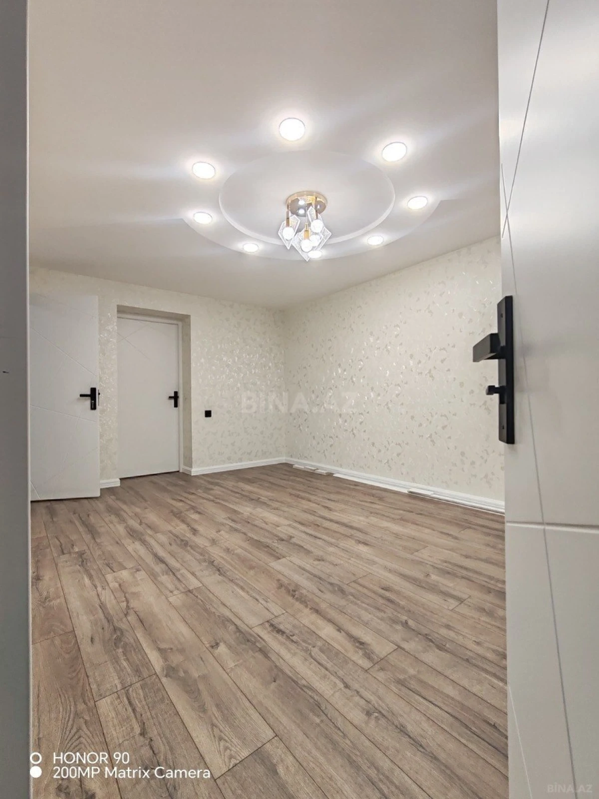 Satılır 3 otaqlı mənzil 72 m²