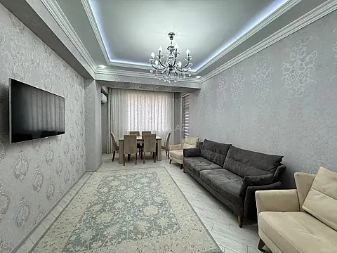 Satılır 3 otaqlı mənzil 82 m²