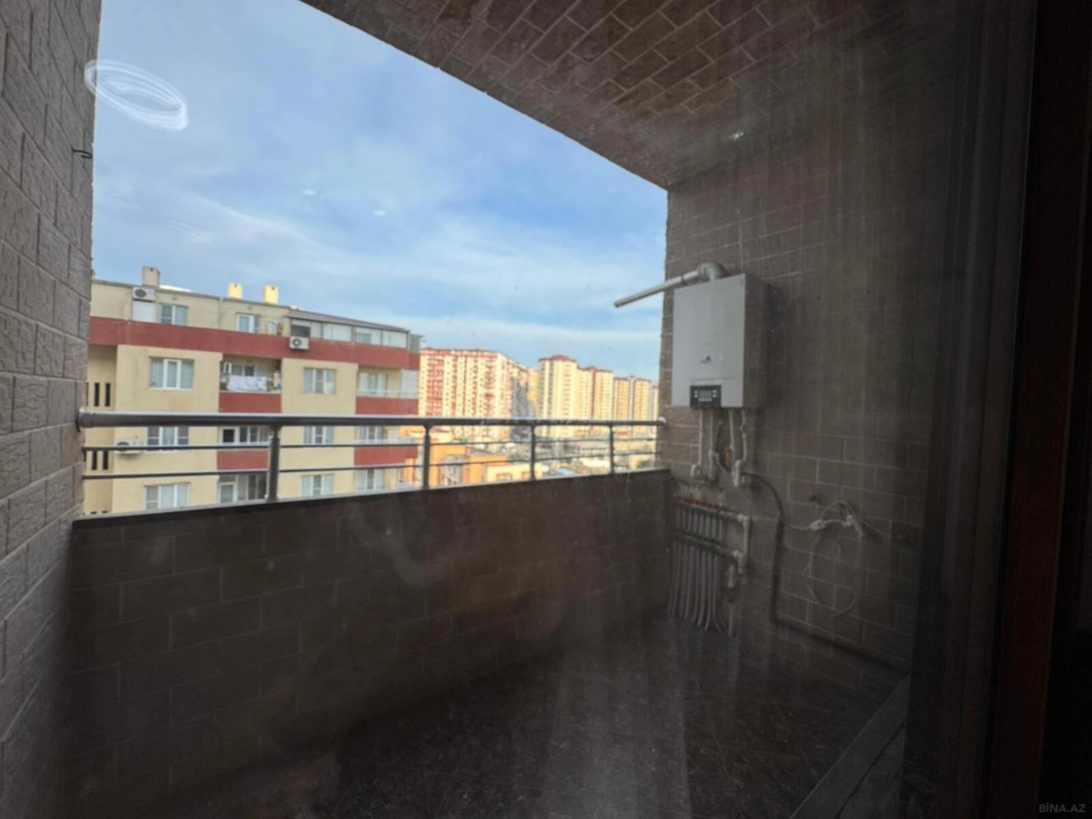 Satılır 3 otaqlı mənzil 82 m²