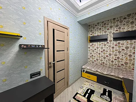 Satılır 3 otaqlı mənzil 82 m²