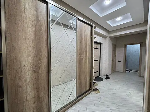 Satılır 3 otaqlı mənzil 82 m²