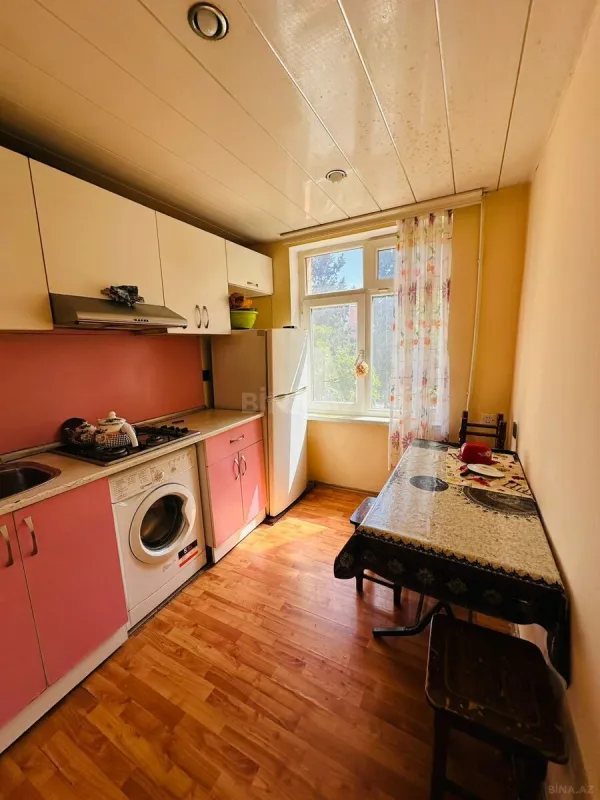 Kirayə verilir 2 otaqlı mənzil 60 m²