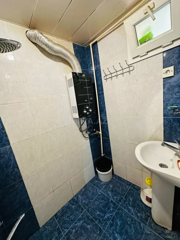 Kirayə verilir 2 otaqlı mənzil 60 m²