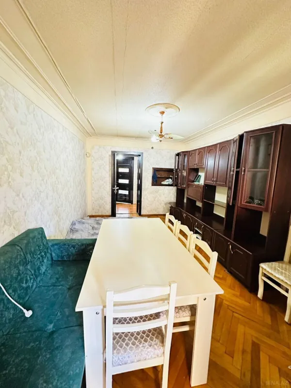 Kirayə verilir 2 otaqlı mənzil 60 m²