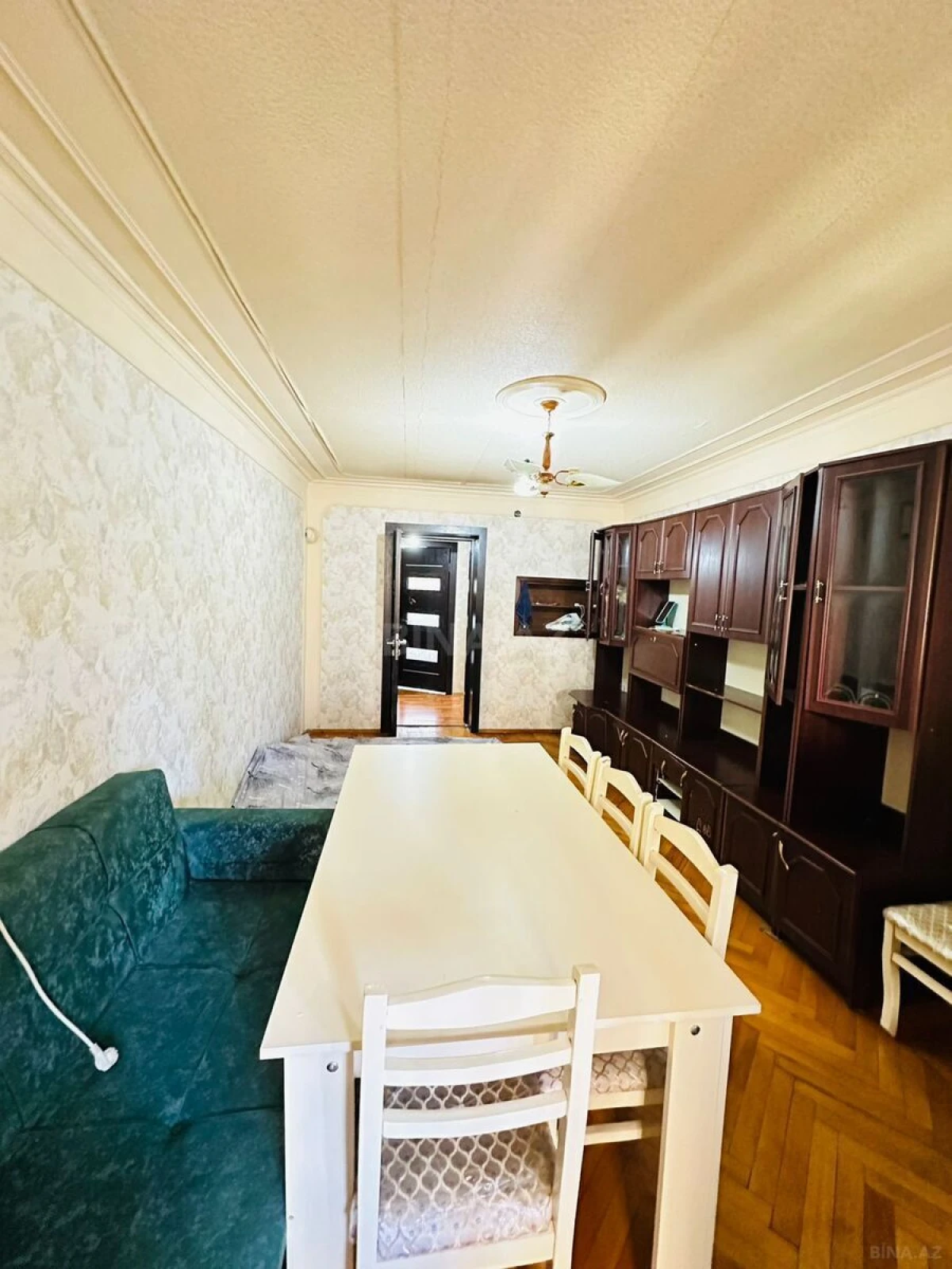 Kirayə verilir 2 otaqlı mənzil 60 m²