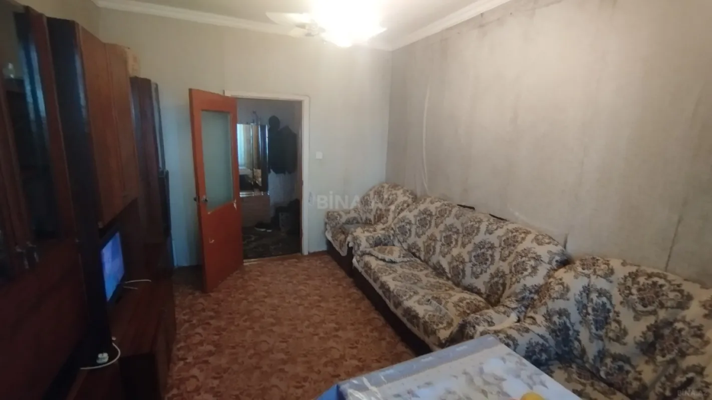 Satılır 2 otaqlı mənzil 70 m²