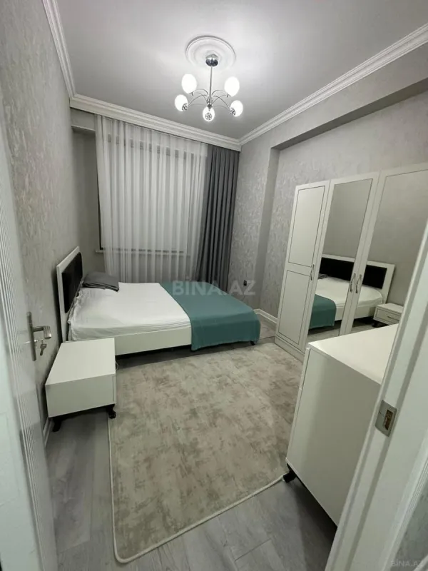Kirayə verilir 2 otaqlı mənzil 70 m²
