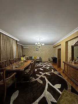 Satılır 3 otaqlı mənzil 159 m²