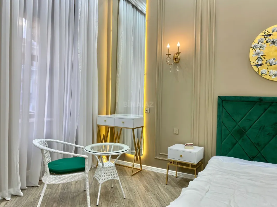 Kirayə verilir 3 otaqlı mənzil 140 m²