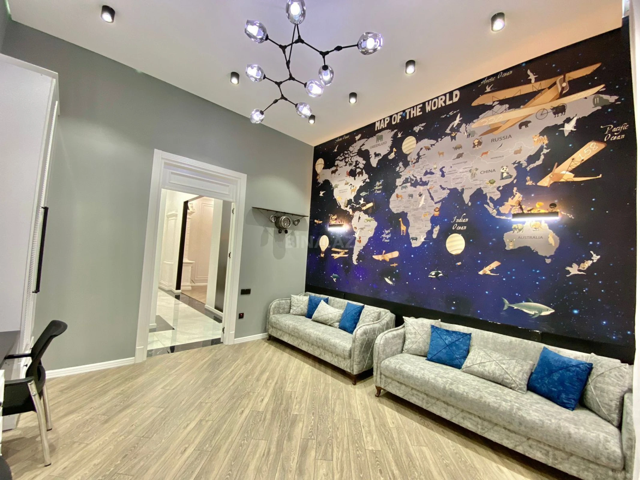 Kirayə verilir 3 otaqlı mənzil 140 m²