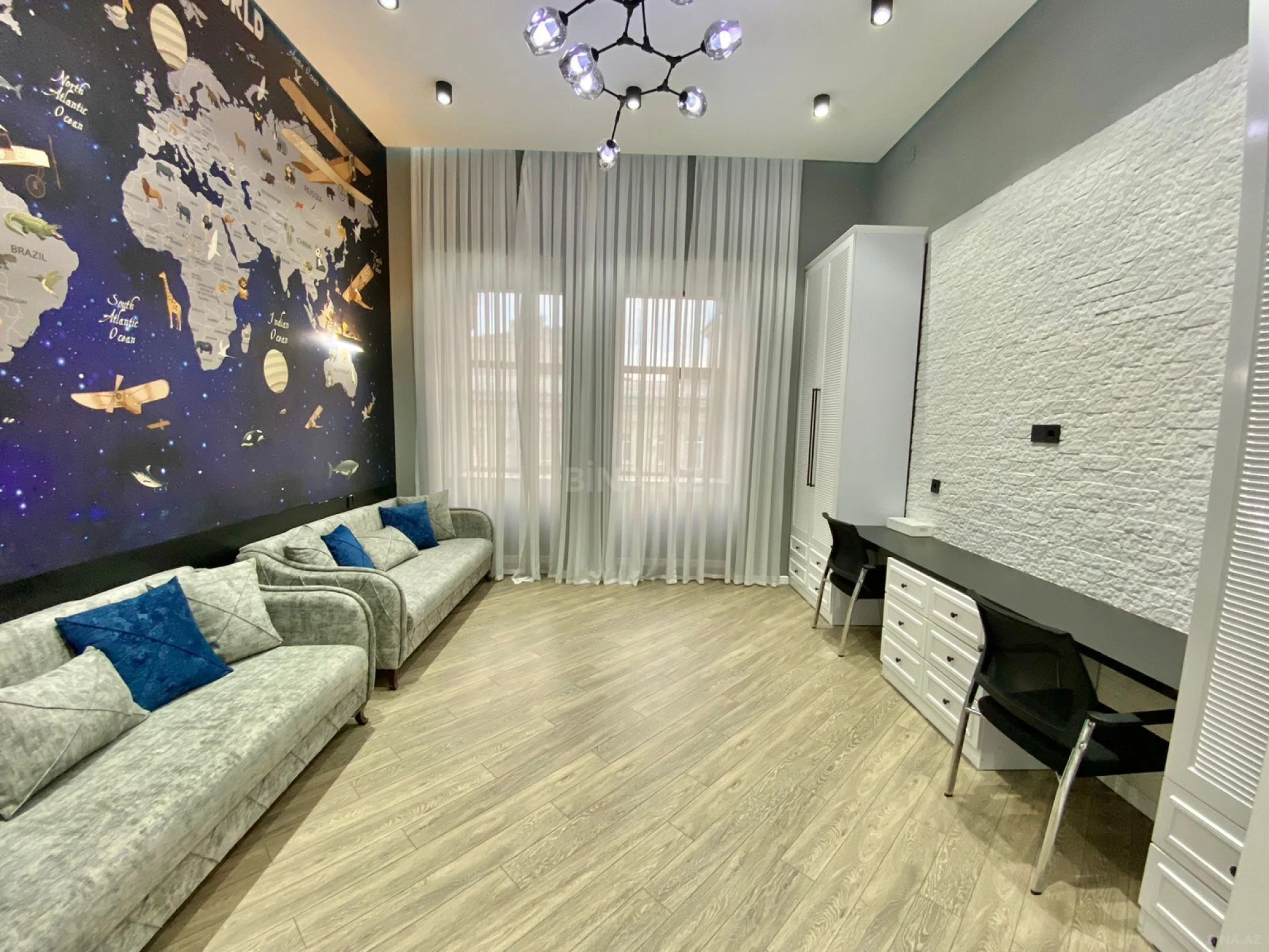 Kirayə verilir 3 otaqlı mənzil 140 m²