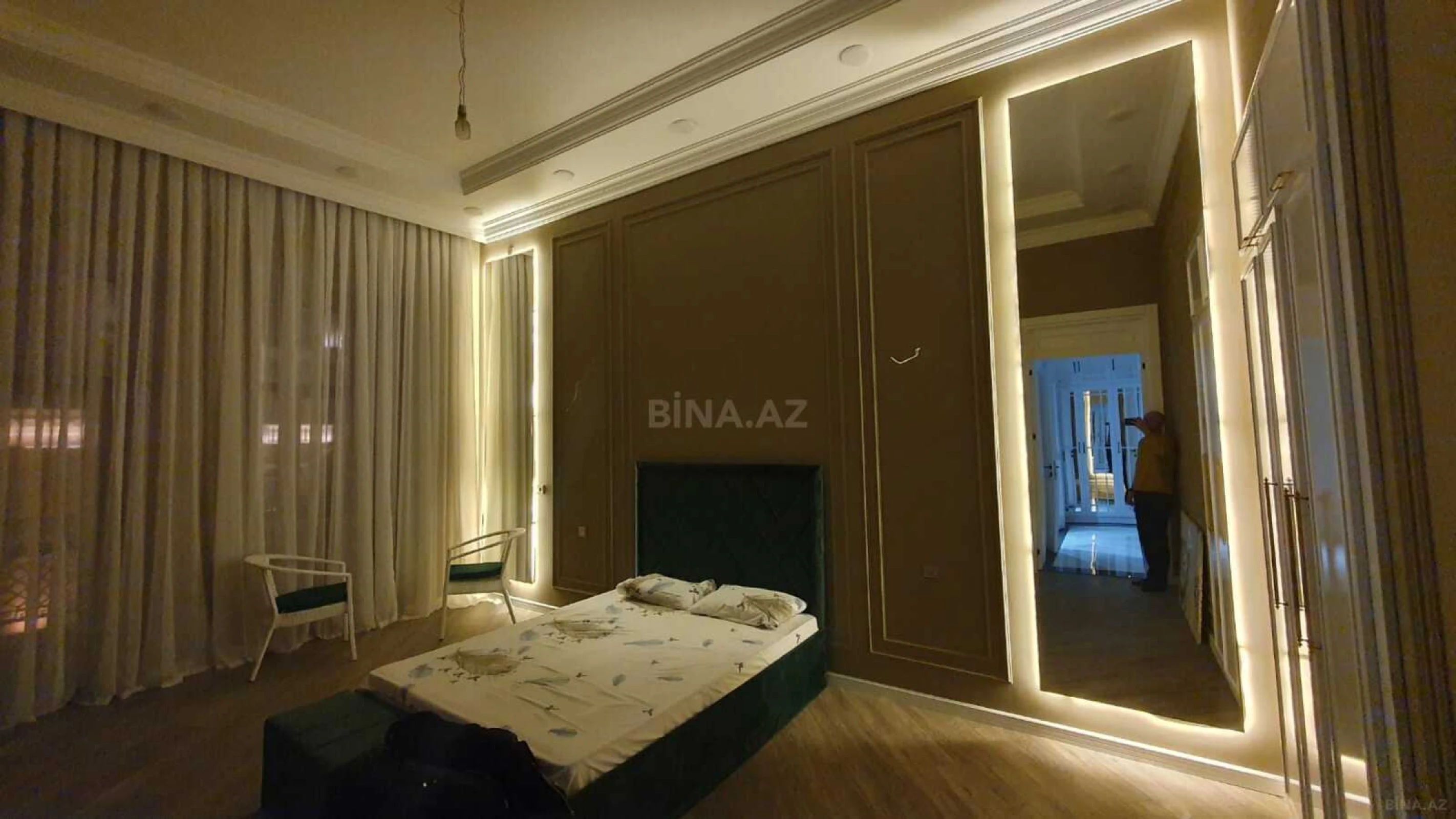 Kirayə verilir 3 otaqlı mənzil 140 m²
