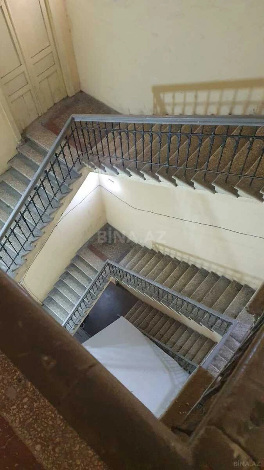 Kirayə verilir 3 otaqlı mənzil 140 m²