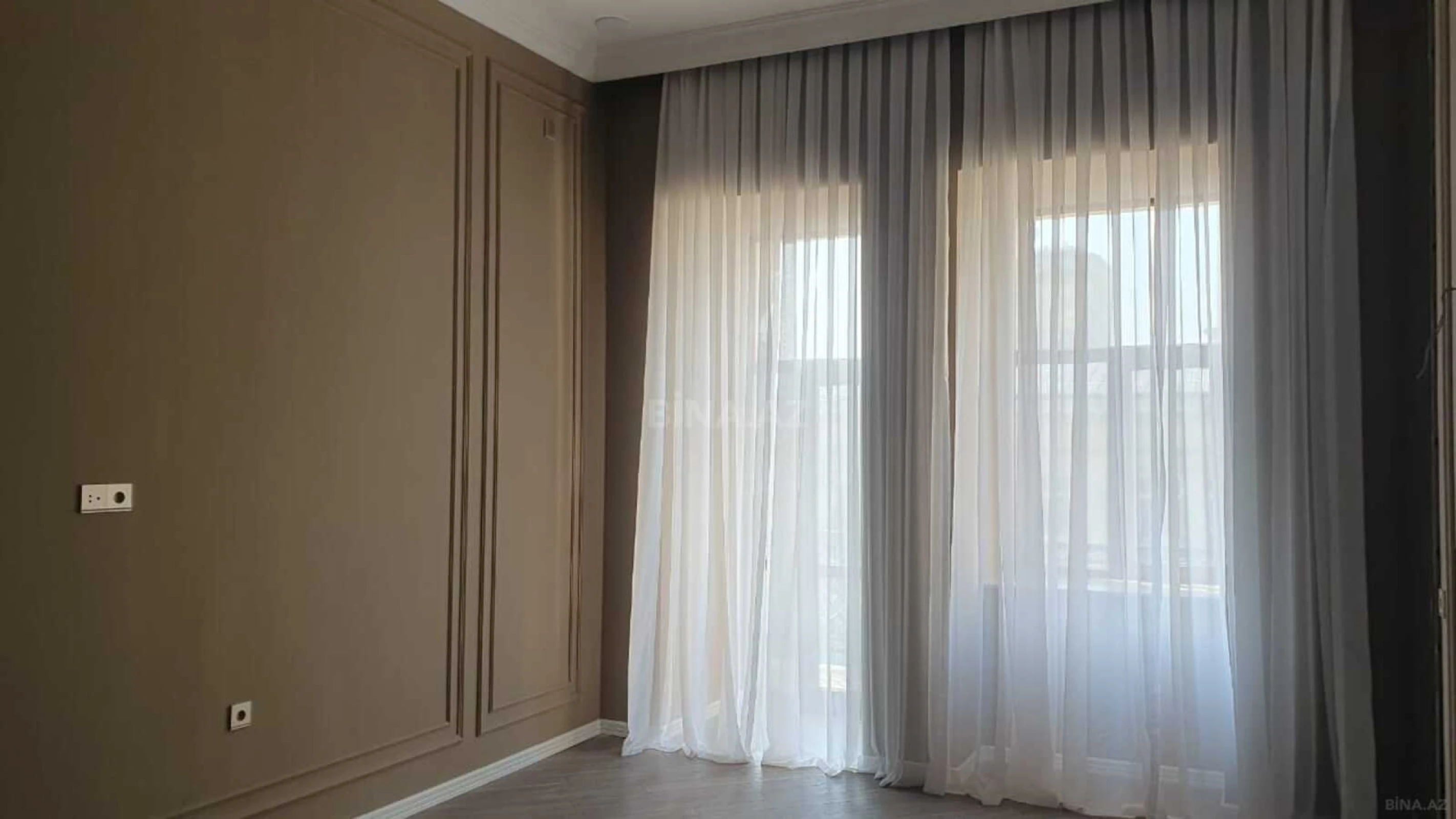 Kirayə verilir 3 otaqlı mənzil 140 m²