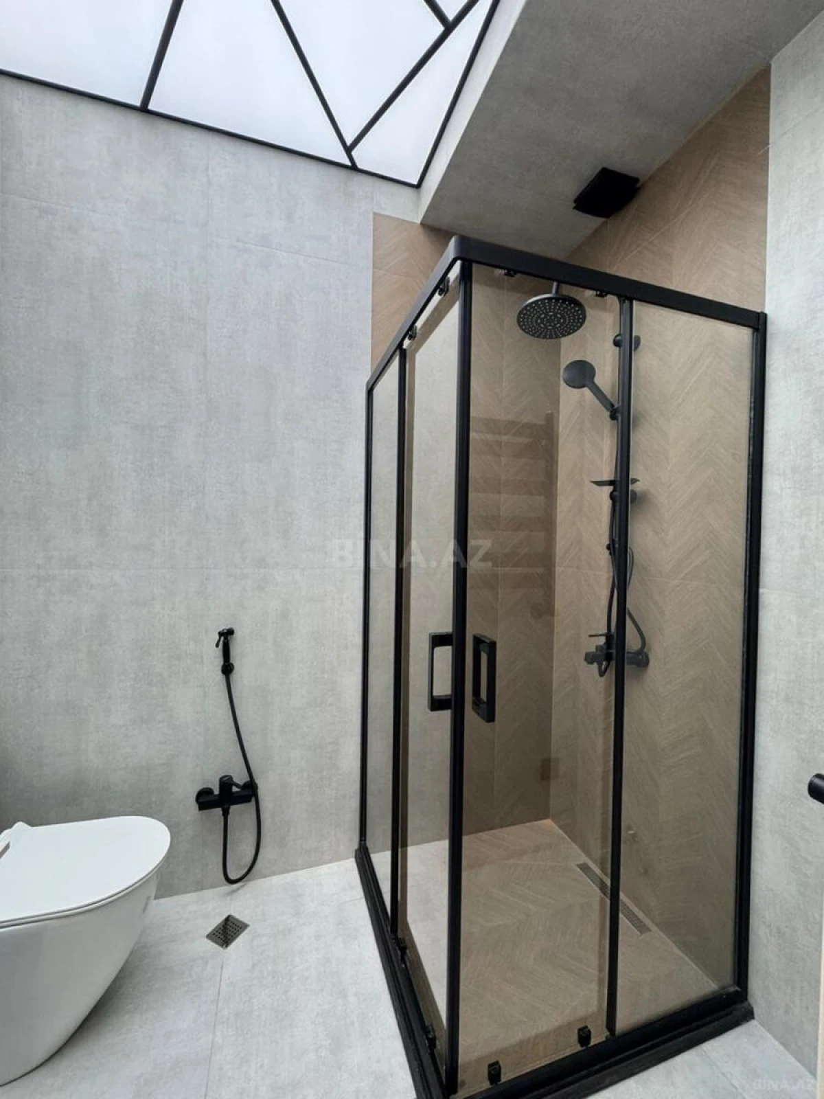 Satılır 2 otaqlı mənzil 55 m²