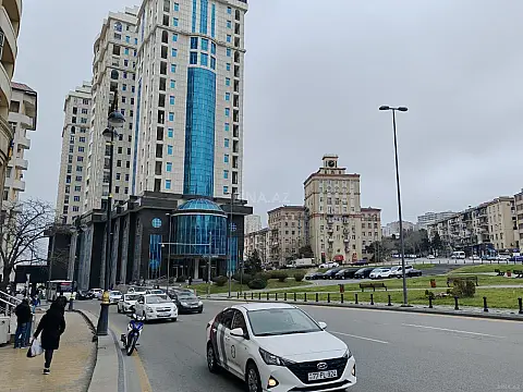 Kirayə verilir 3 otaqlı mənzil 125 m²