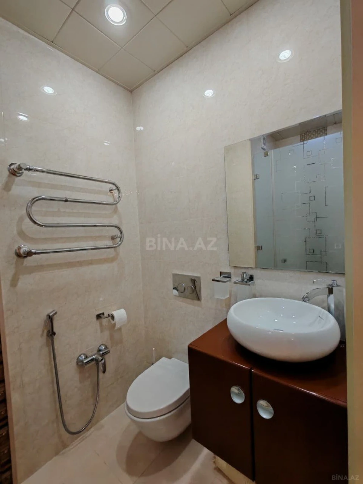 Kirayə verilir 3 otaqlı mənzil 125 m²
