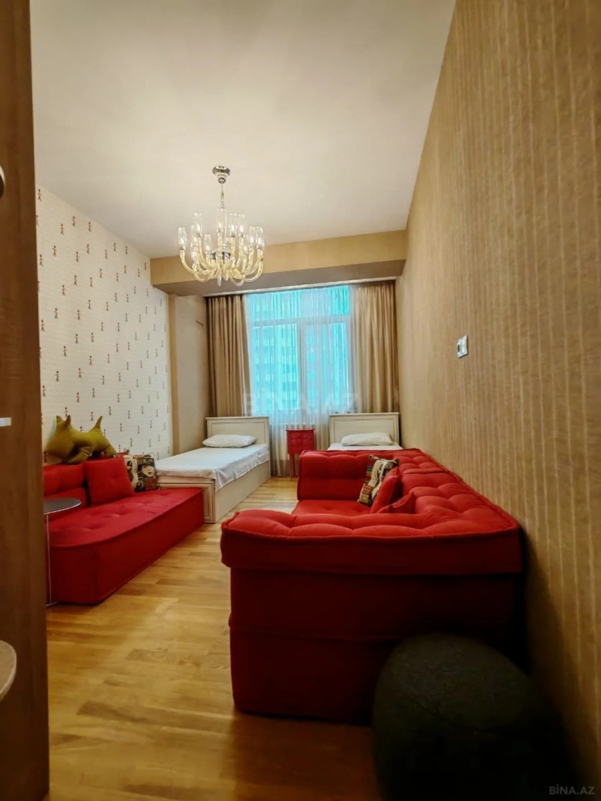 Kirayə verilir 3 otaqlı mənzil 125 m²