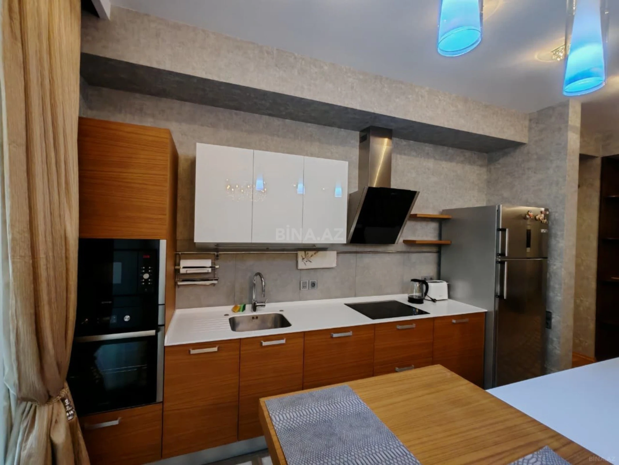 Kirayə verilir 3 otaqlı mənzil 125 m²