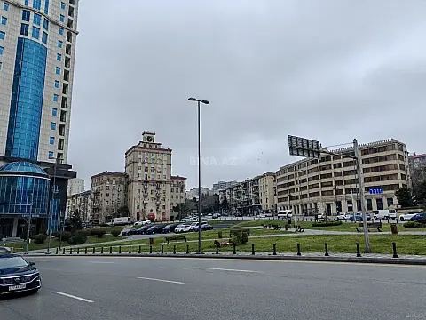Kirayə verilir 3 otaqlı mənzil 125 m² — Bakı, Nizami 3 otaq 125.00 m²
