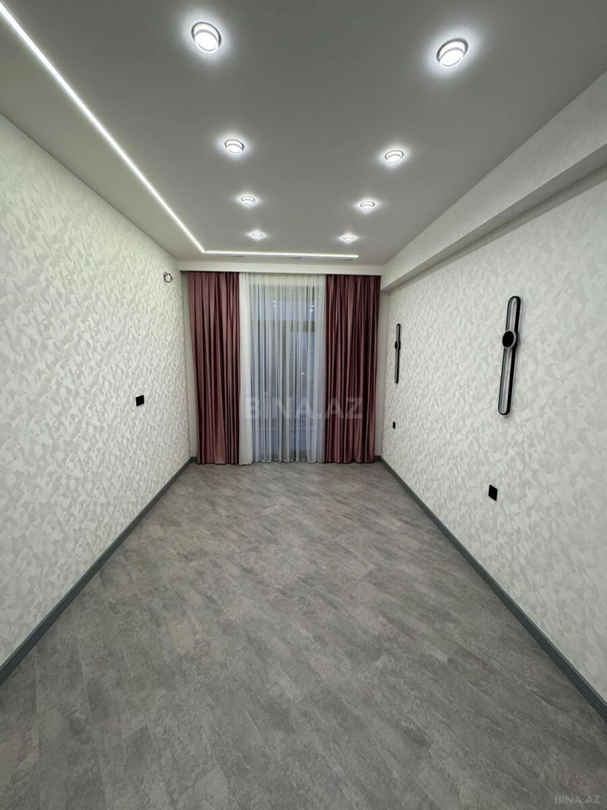 Satılır 2 otaqlı mənzil 70 m²