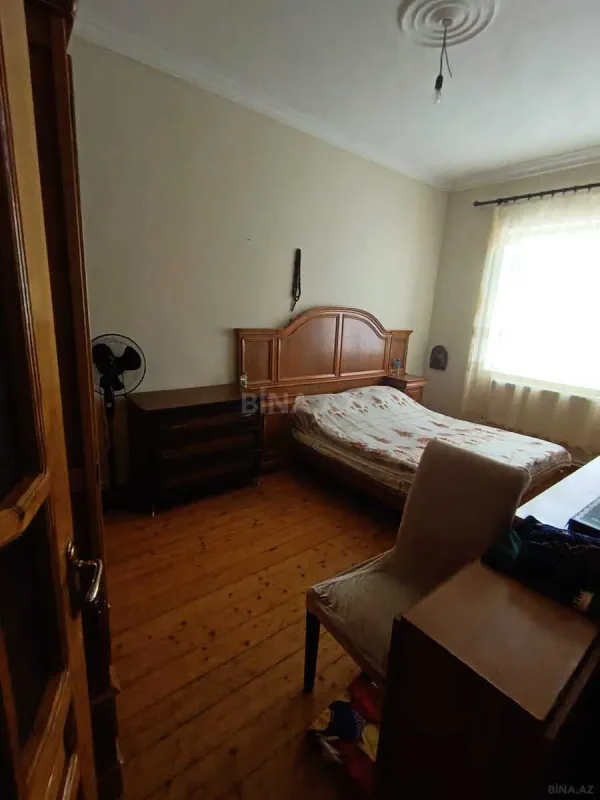 Satılır 5 otaqlı həyət evi 144 m²