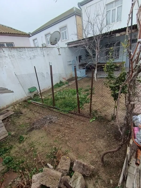 Satılır 5 otaqlı həyət evi 144 m²