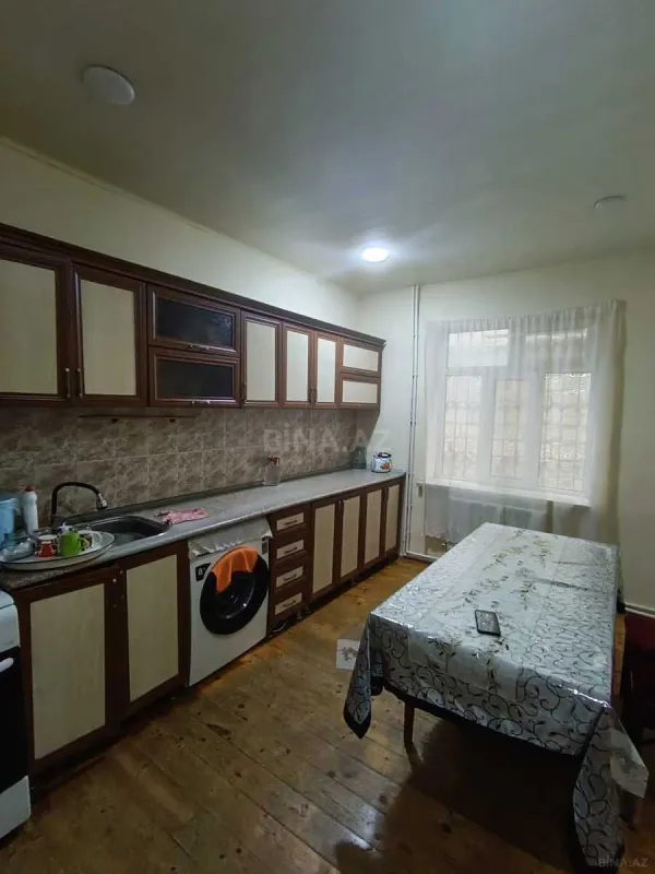 Satılır 5 otaqlı həyət evi 144 m²