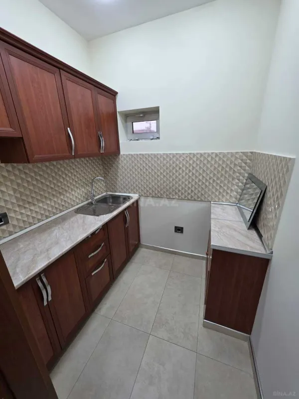 Kirayə verilir 10 otaqlı ofis 550 m²