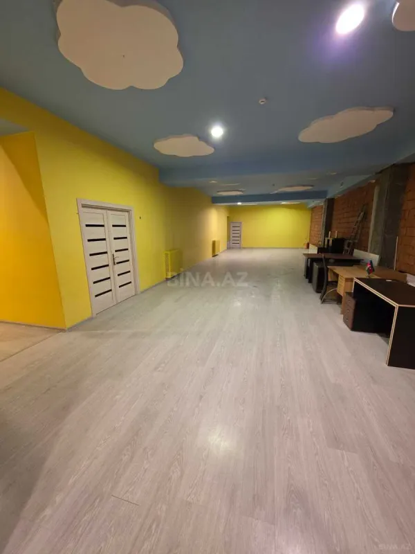 Kirayə verilir 10 otaqlı ofis 550 m²