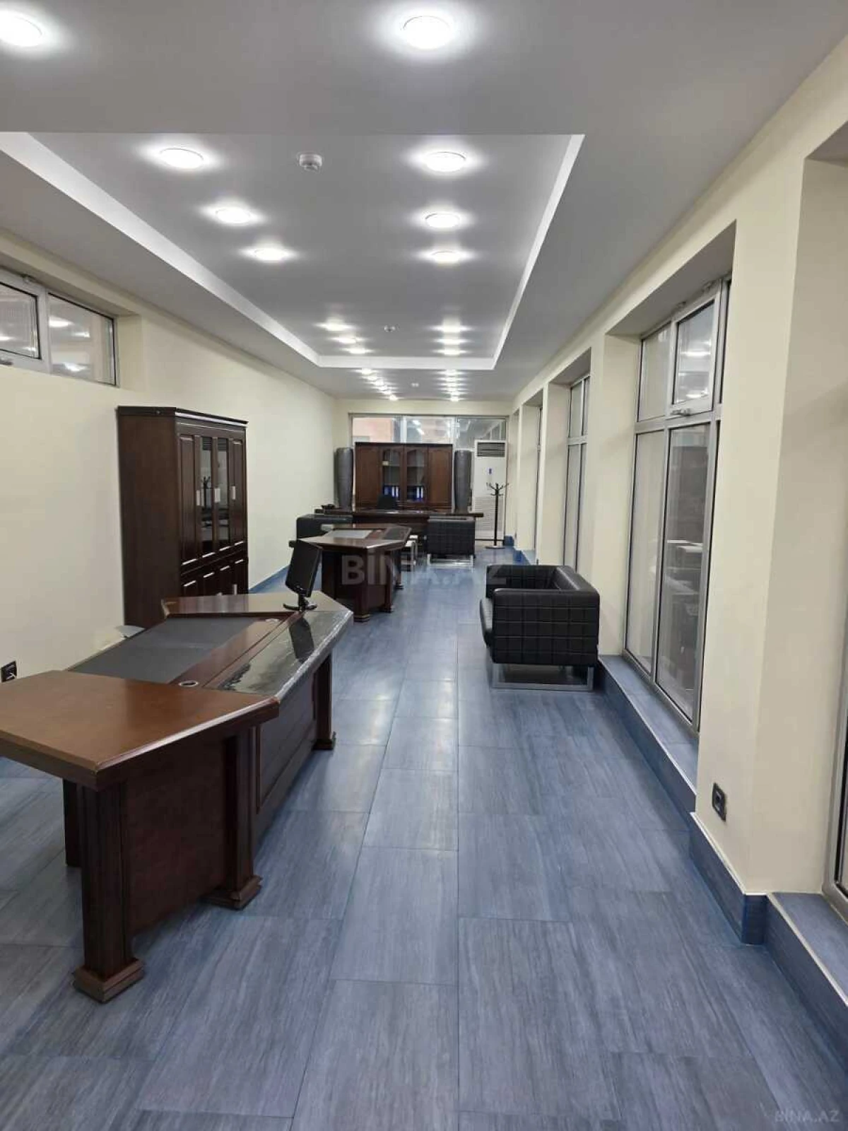 Kirayə verilir 10 otaqlı ofis 550 m²