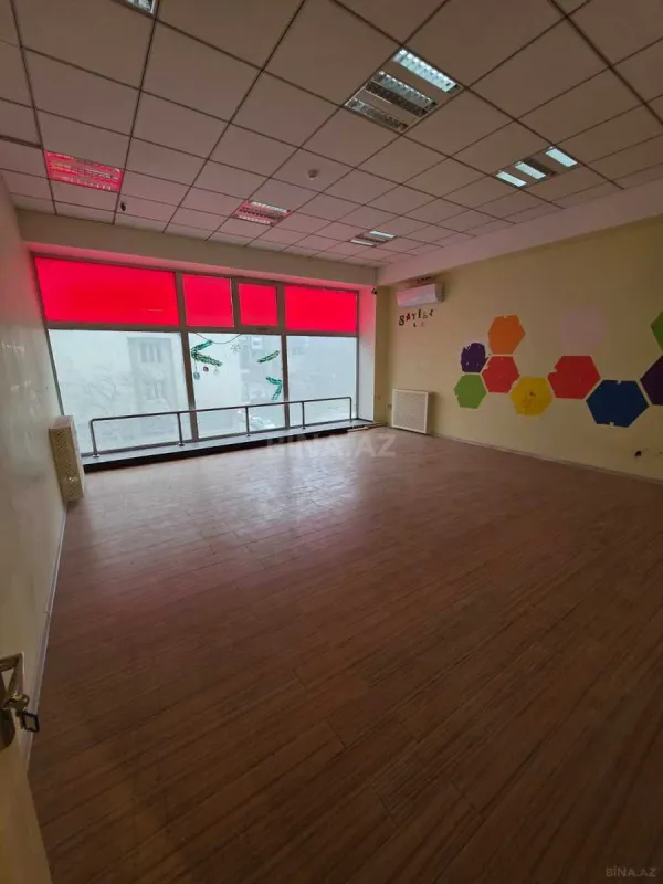 Kirayə verilir 10 otaqlı ofis 550 m²