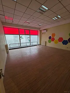Kirayə verilir 10 otaqlı ofis 550 m²