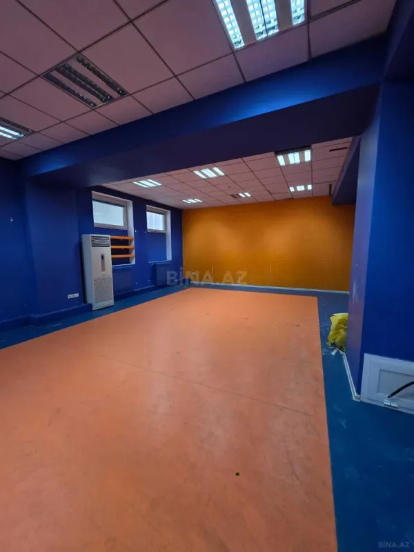 Kirayə verilir 10 otaqlı ofis 550 m²