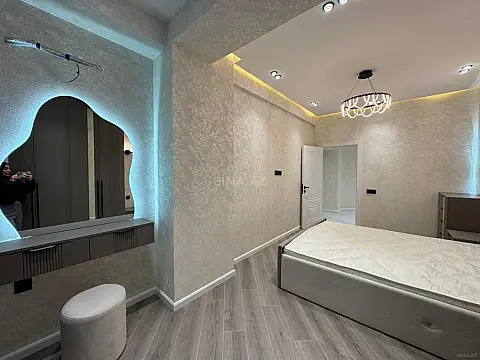 Satılır 3 otaqlı mənzil 107 m²