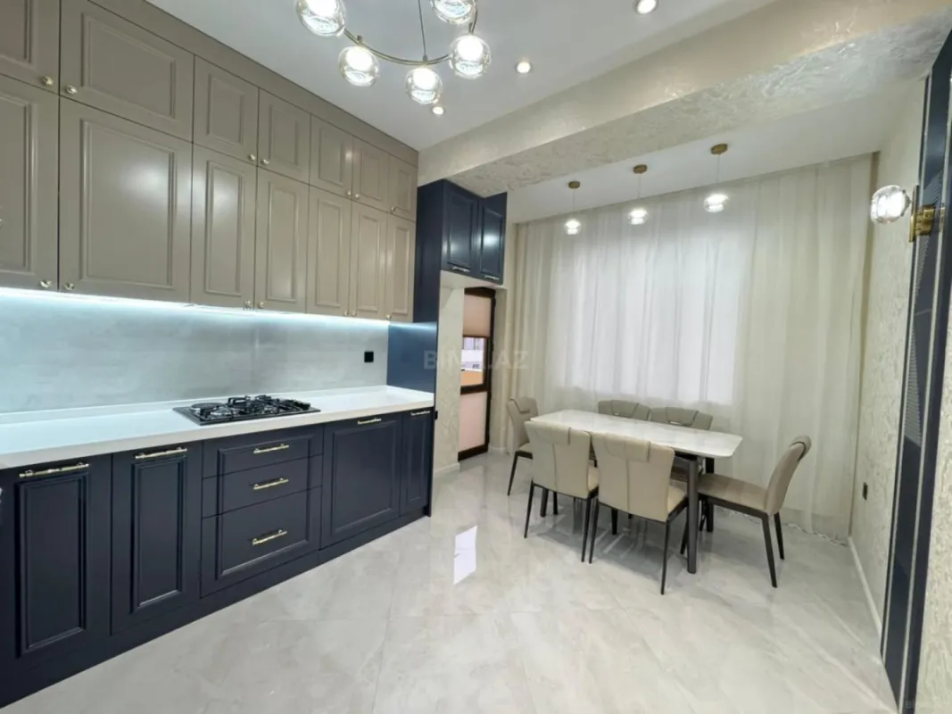 Satılır 3 otaqlı mənzil 107 m²