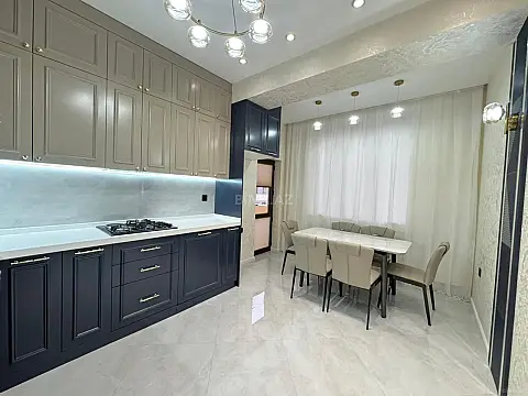 Satılır 3 otaqlı mənzil 107 m² — Bakı, Həzi Aslanov qəs. 3 otaq 107.00 m²