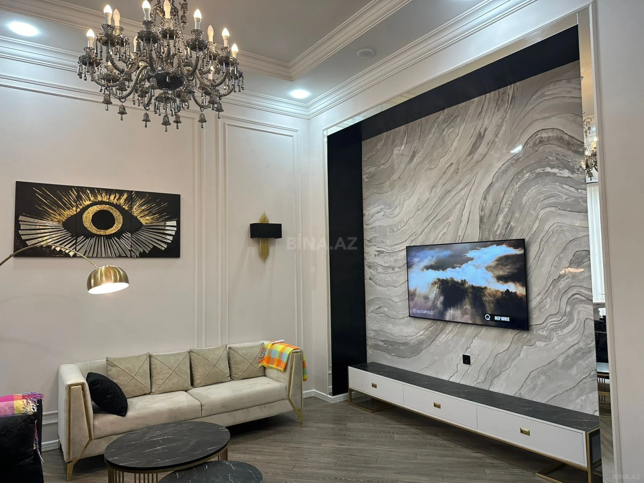 Kirayə verilir 3 otaqlı mənzil 140 m²