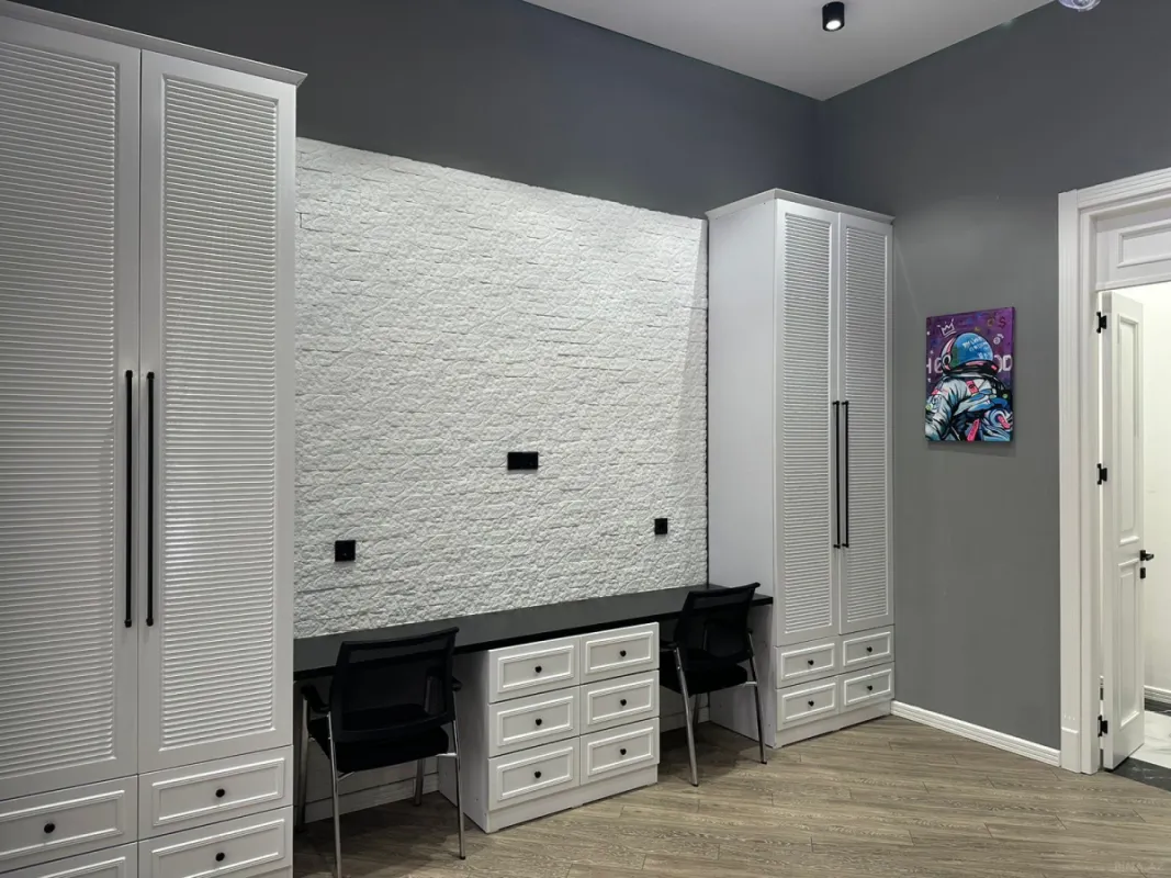 Kirayə verilir 3 otaqlı mənzil 140 m²