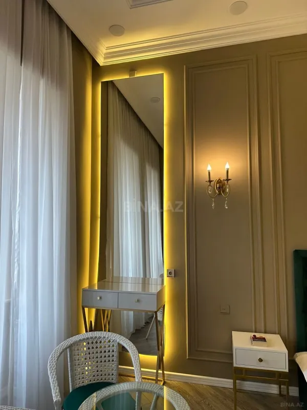 Kirayə verilir 3 otaqlı mənzil 140 m²