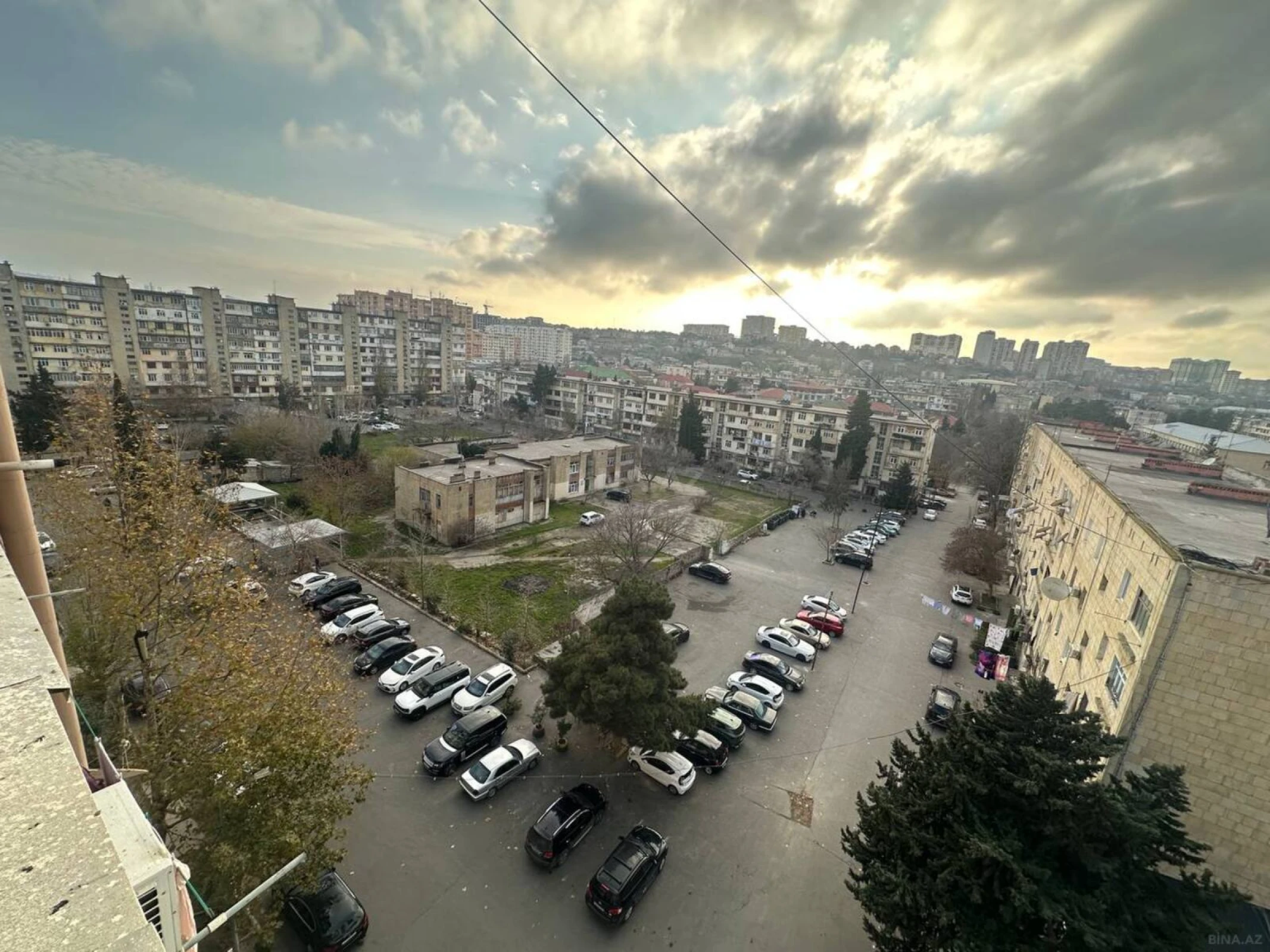 Satılır 3 otaqlı mənzil 70 m²