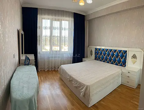 Kirayə verilir 2 otaqlı mənzil 67 m²